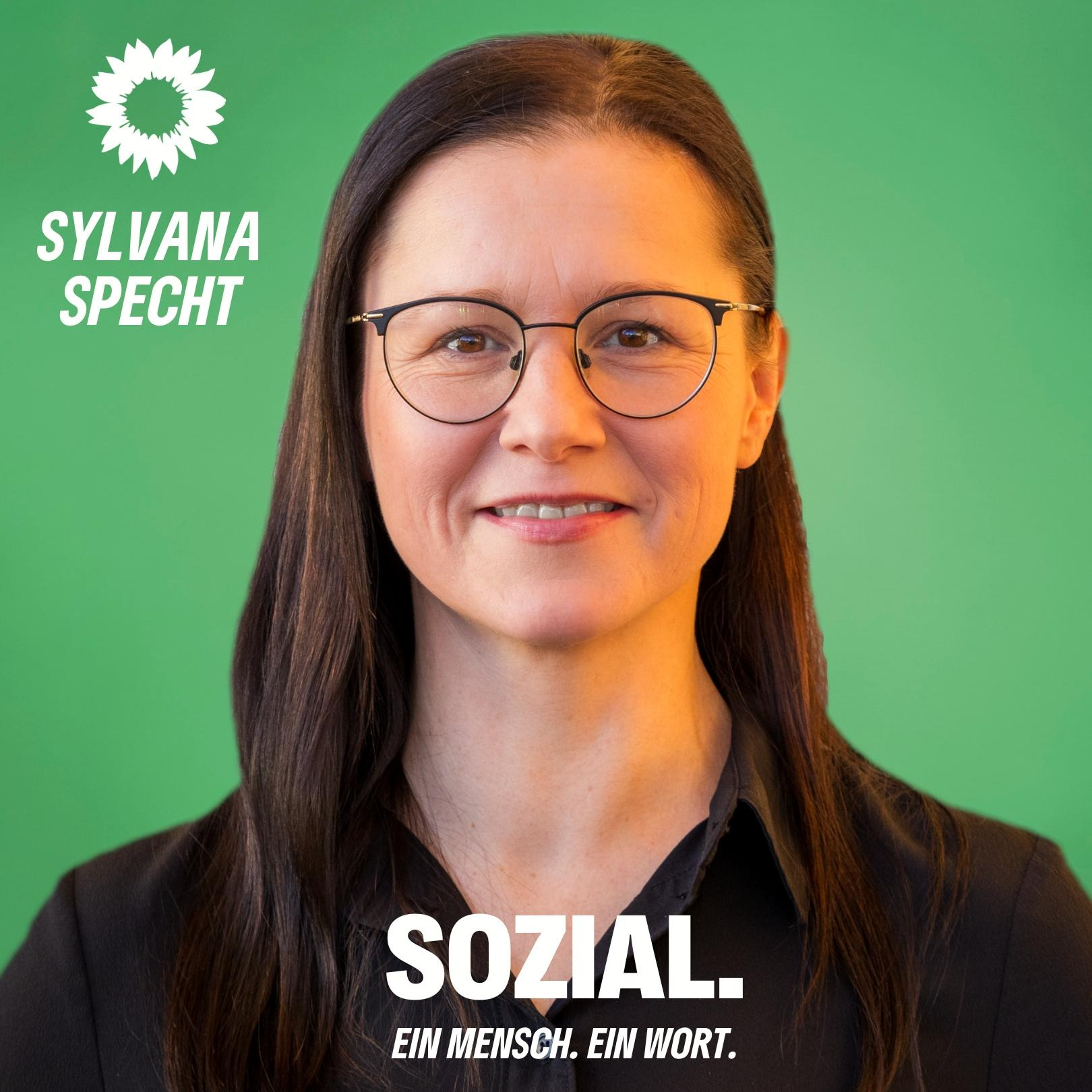 Foto der Kandidatin Sylvana Specht. Unten steht "Sozial. Ein Mensch. Ein Wort."